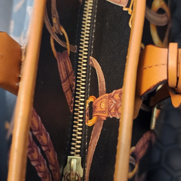 SOLD - Picture 4 of 7